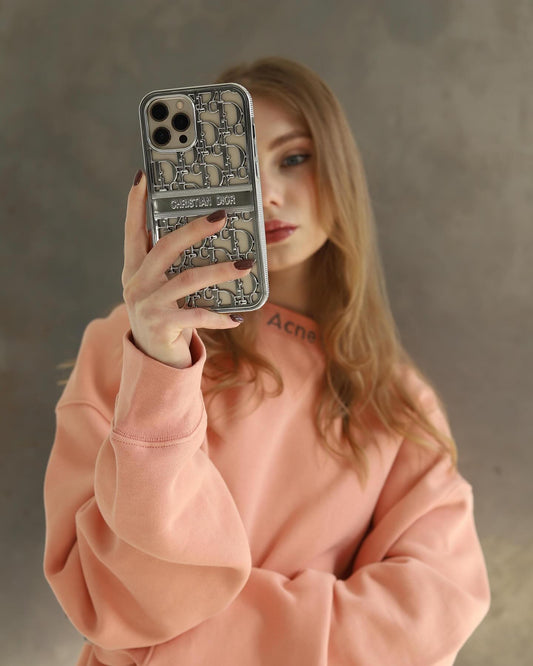 Top 5 Designer Accessories to Elevate Your Everyday Style