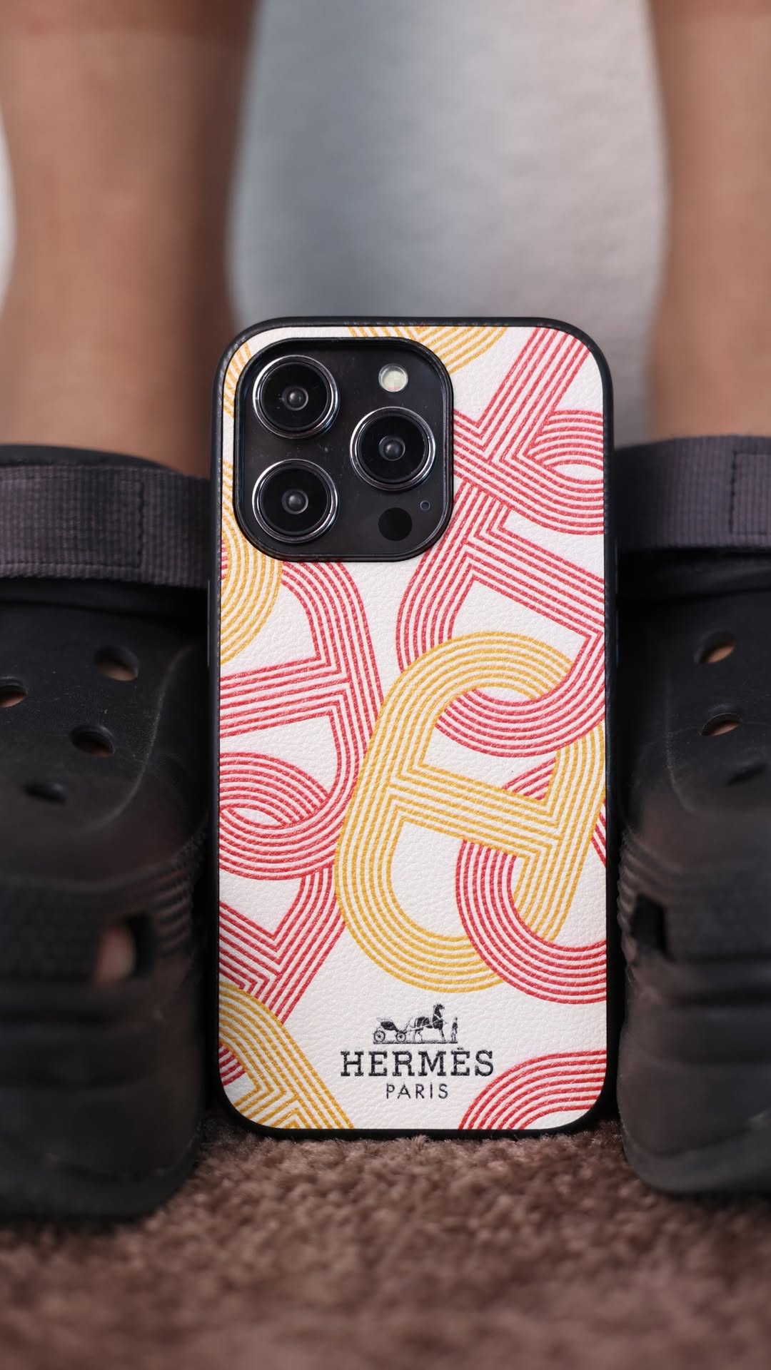 Le Matelassé Chaîne Hermes iPhone 16 Pro Max Case Bottom Hermes