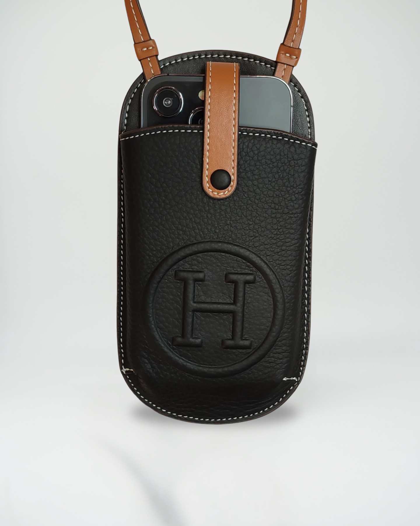 Le Pouch Black Hermès iPhone 16 Pro Max Case Crossbody Strap Bag