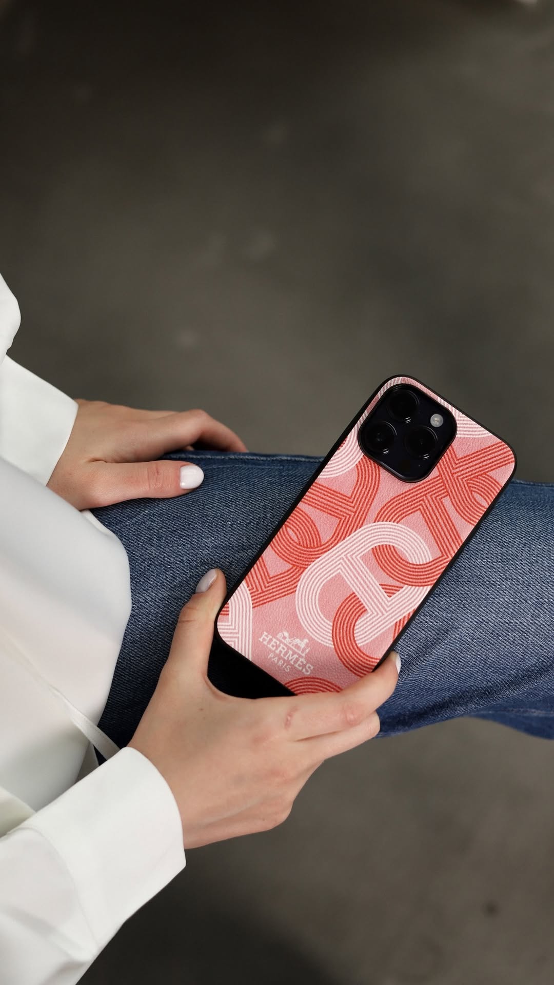 Les Maillons Roses Hermes iPhone 16 Pro Max Case Bottom Hermes