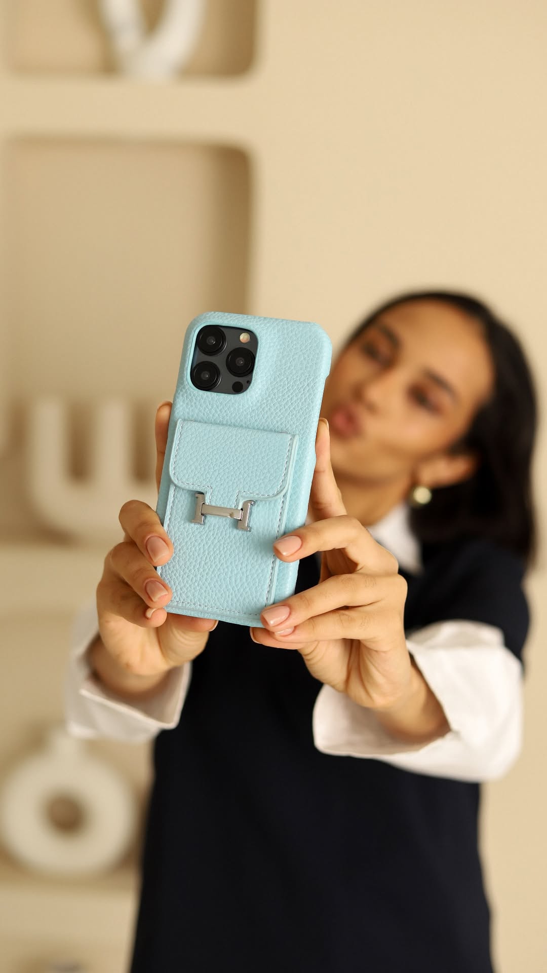 Le Bleu Hermès iPhone 16 Pro Max Case with Cardholder