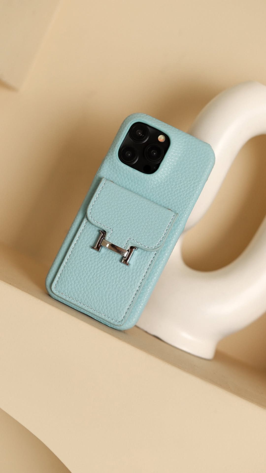 Le Bleu Hermès iPhone 16 Pro Max Case with Cardholder