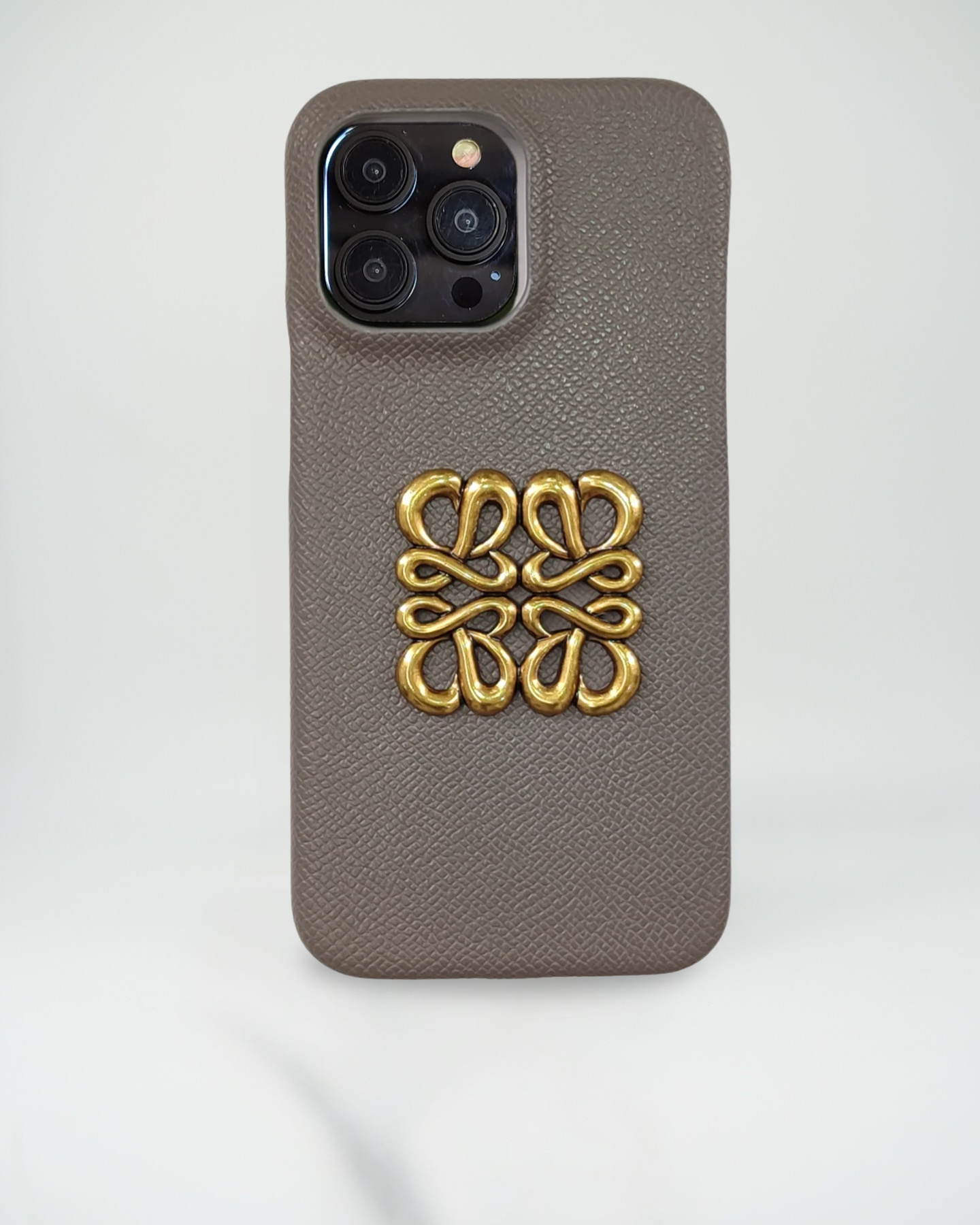 Ivory Pearl Loewe iPhone 16 Pro Max Case