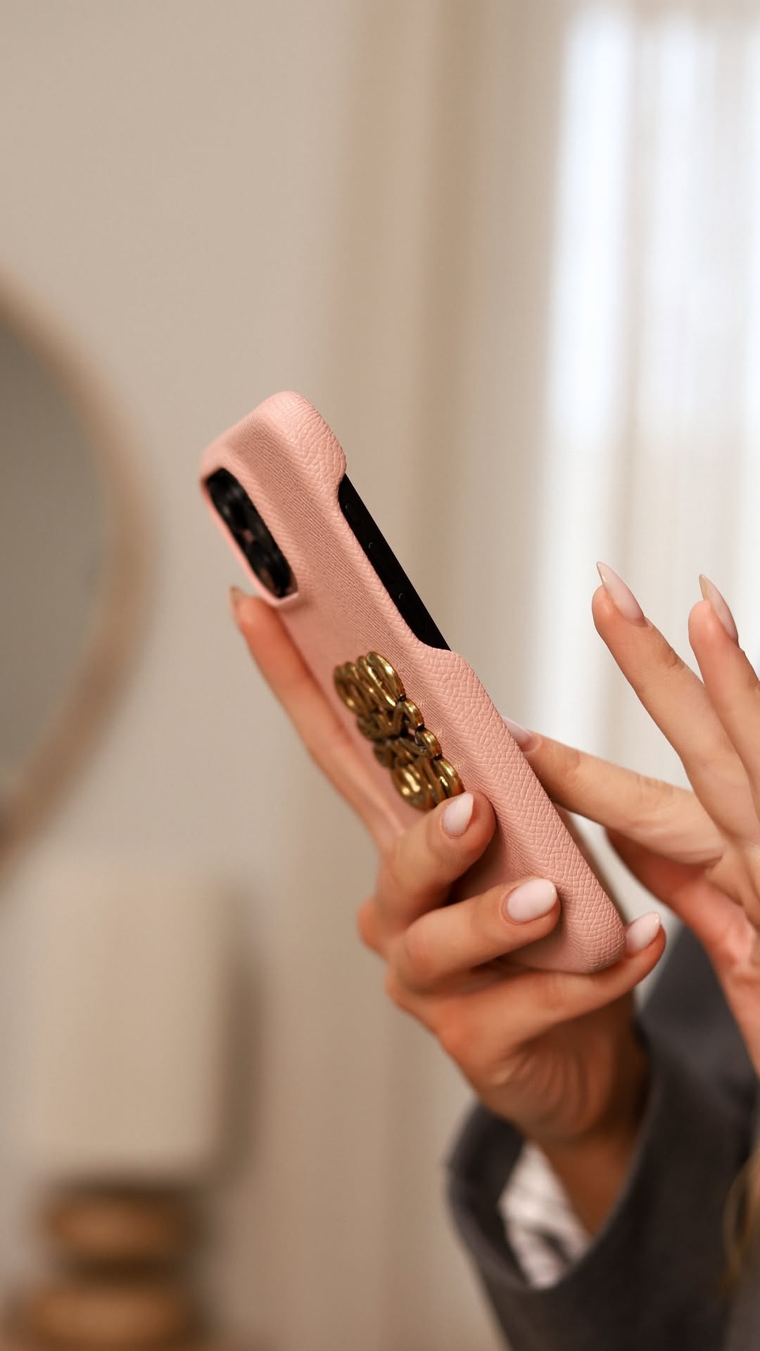 Dusty Rose Loewe iPhone 16 Pro Max Case