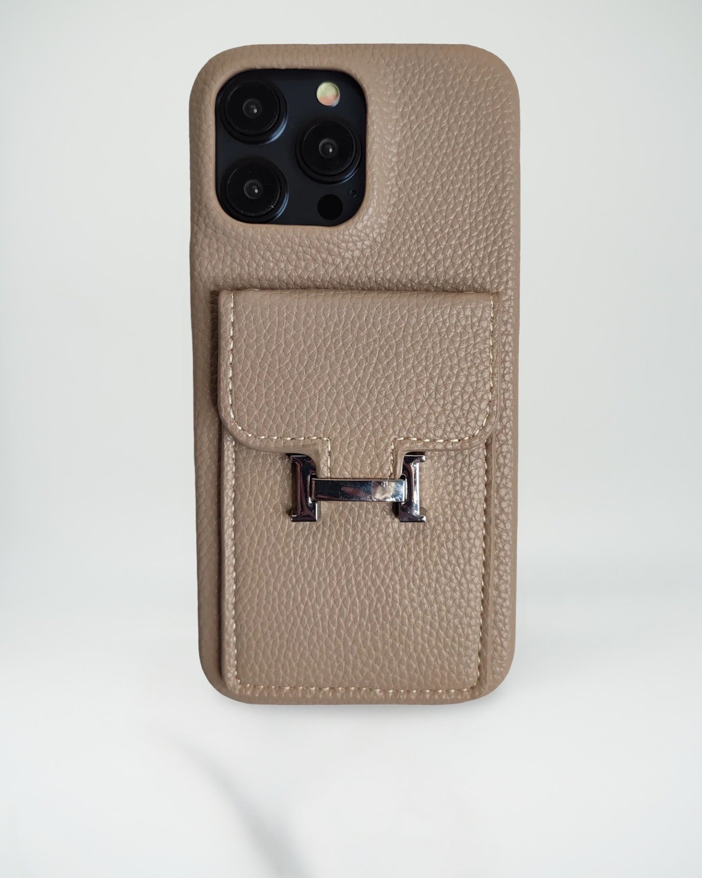 Le Lilas Hermès iPhone 16 Pro Max Case with Cardholder