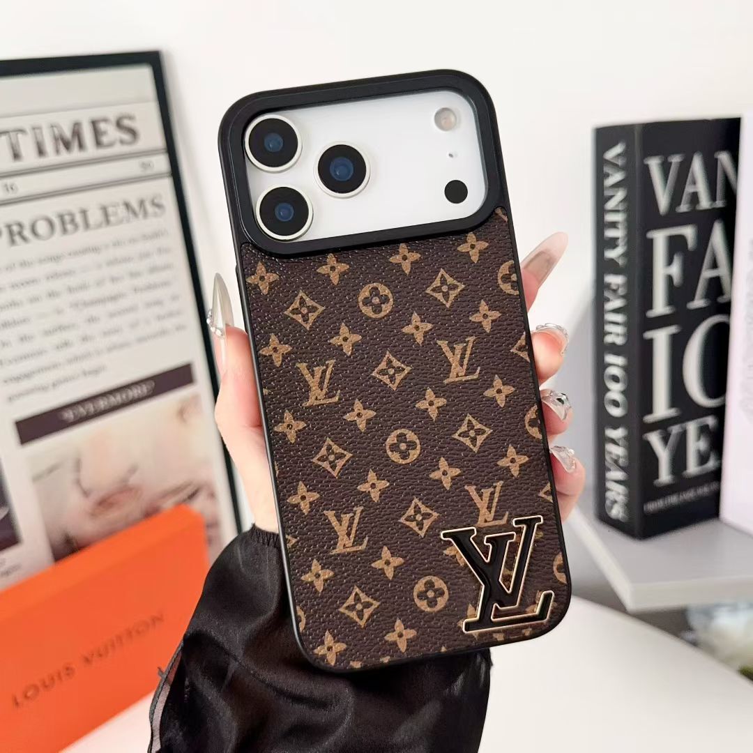 Small Monogram Canvas Louis Vuitton iPhone 17 Pro Max Case With Logo